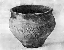 Глиняный сосуд эпохи бронзы (II тысячелетие до н. э.), найденный в пгт Чаплинке.