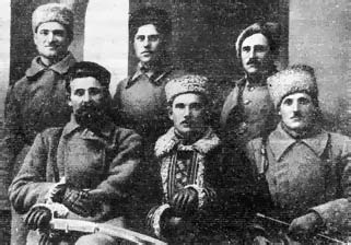 Группа командиров 517-го полка 58-й стрелковой дивизии, участников борьбы против деникинцев на Херсонщине. 1919 г.