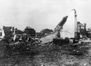 Консервный цех Херсонского консервного завода им. 8-го Марта, разрушенный немецко-фашистскими захватчиками. 1944 г.