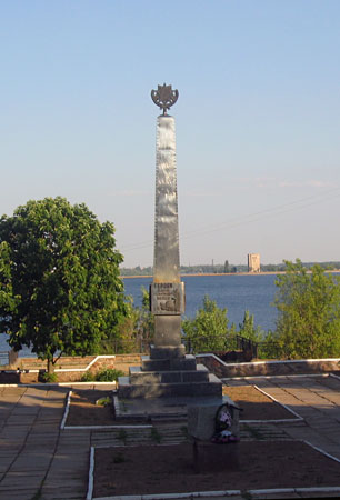 Памятник героям войны в Веселом