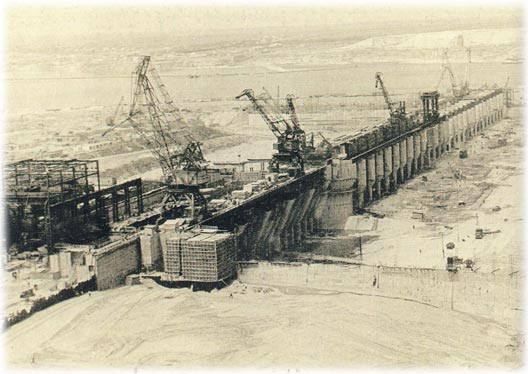 Панорама строительства Каховской гидроэлектростанции