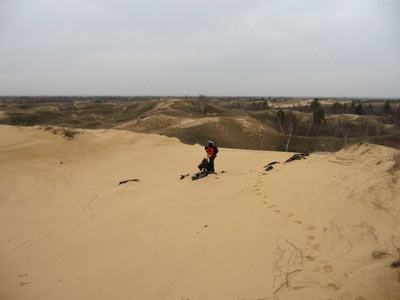 Пустыня и снаряды (источник www.panoramio.com)