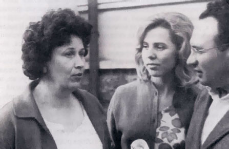 Херсон Валентина Дмитрівна (зліва) покидала з великим небажанням... Листопад, 1963 рік